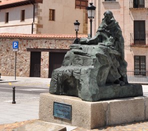 십자가의 성 요한_by Fernando Mayoral_photo by Luis Rogelio HM_in Salamanca of Spain.jpg